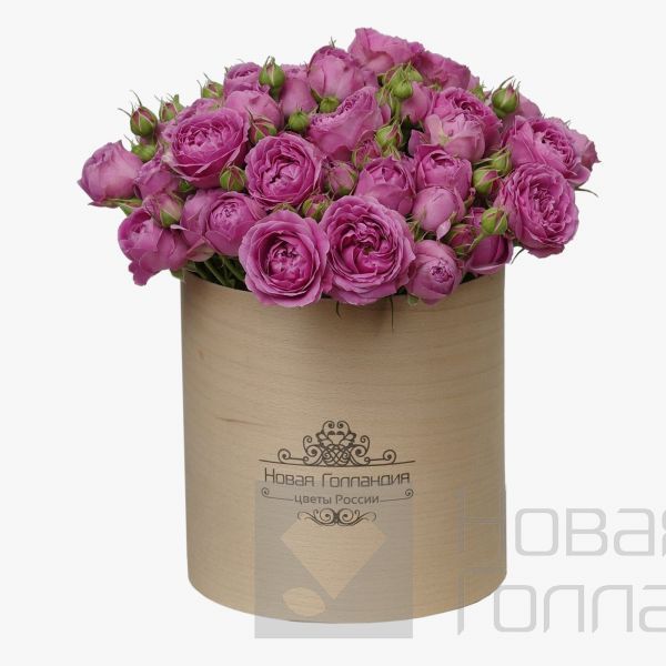 11 розовых кустовых пионовидных роз в деревянной шляпной коробке №25