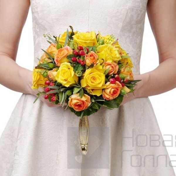 Букет невесты Сочные краски из оранжевых роз